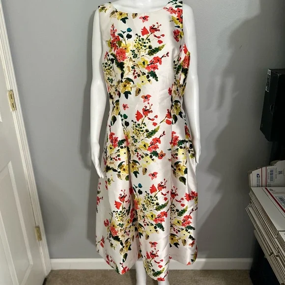Tahari | Dresses | Tahari Sleeveless Floral Midi Dress Fit And Flare Size 4  | Poshmark